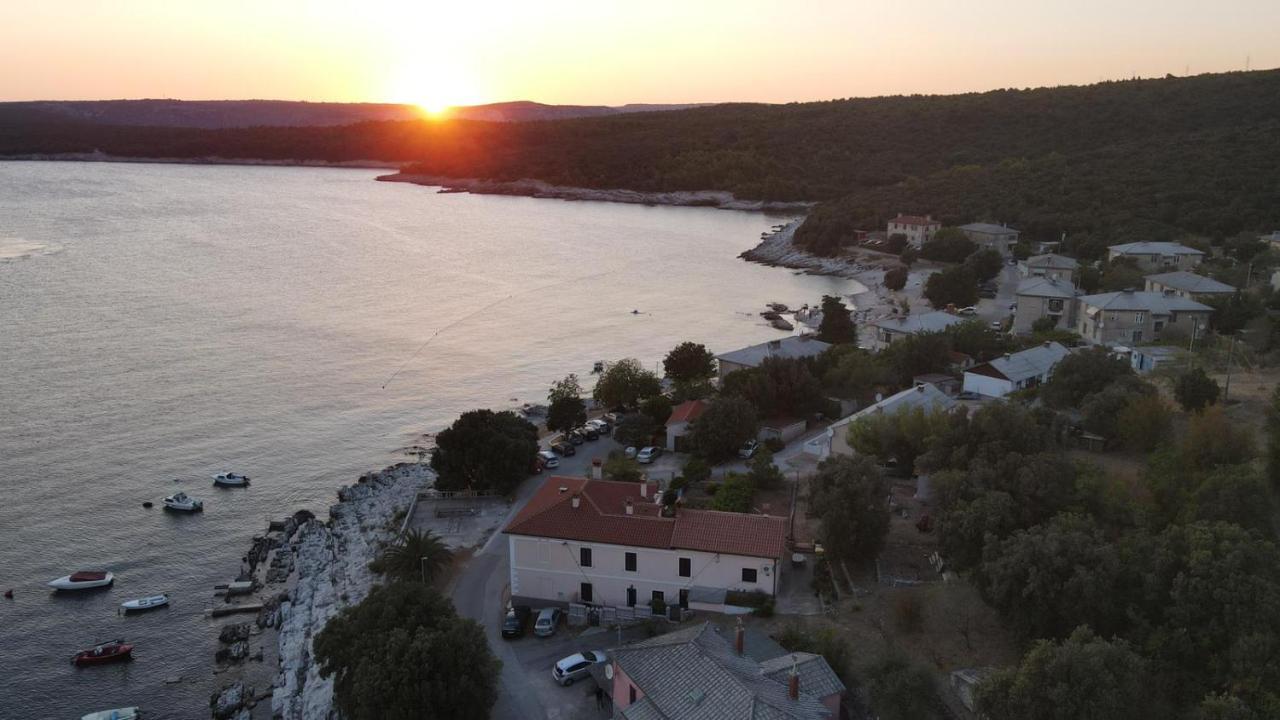Apartmani Zupanic Koromačno 외부 사진