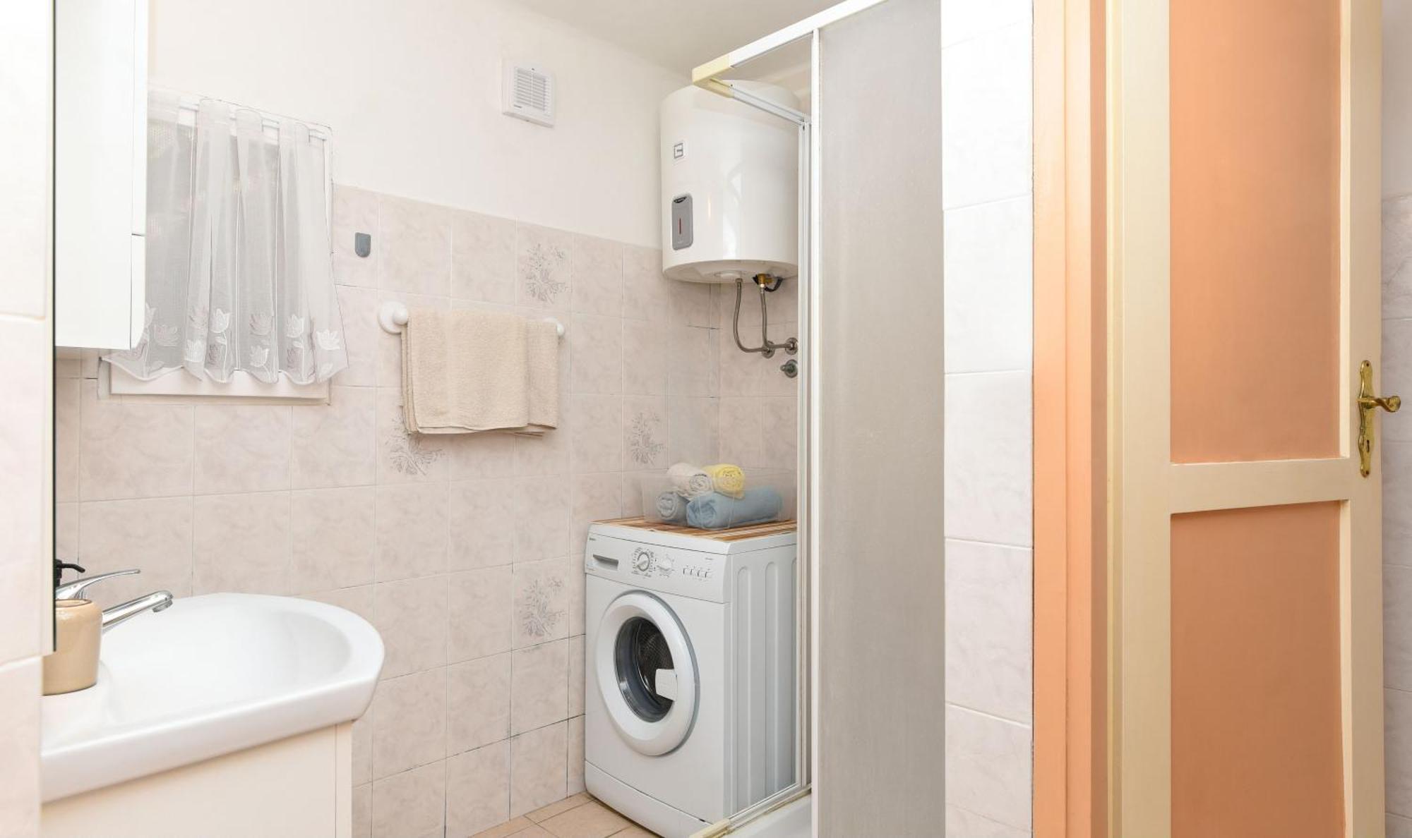Apartmani Zupanic Koromačno 외부 사진