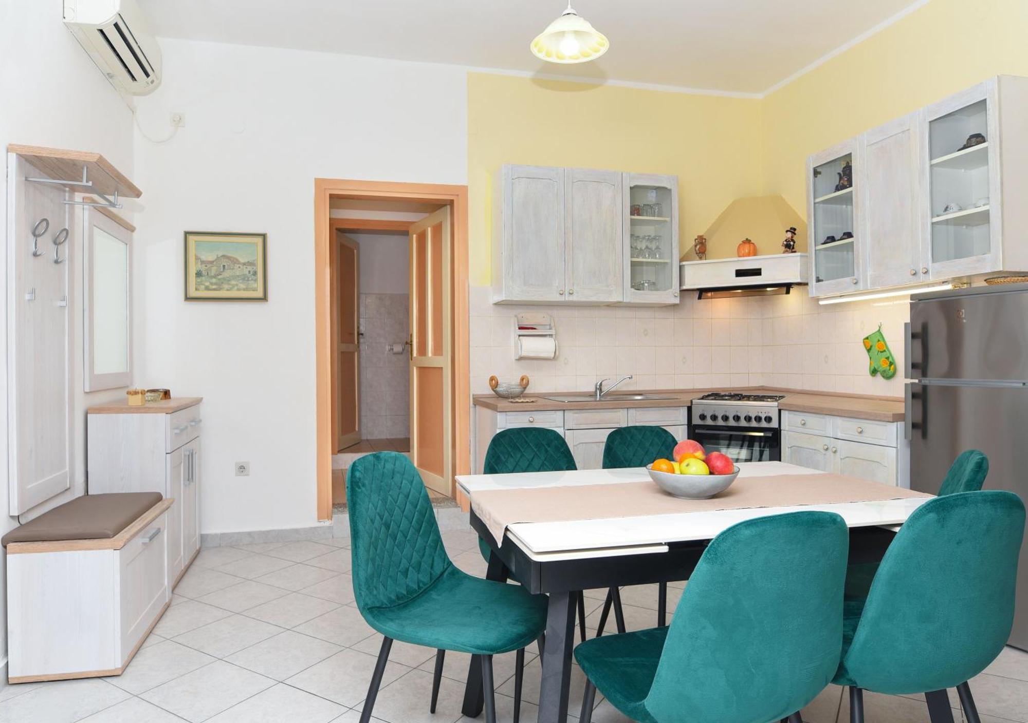 Apartmani Zupanic Koromačno 외부 사진